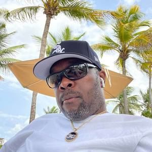 Meet your Posher, Jerry